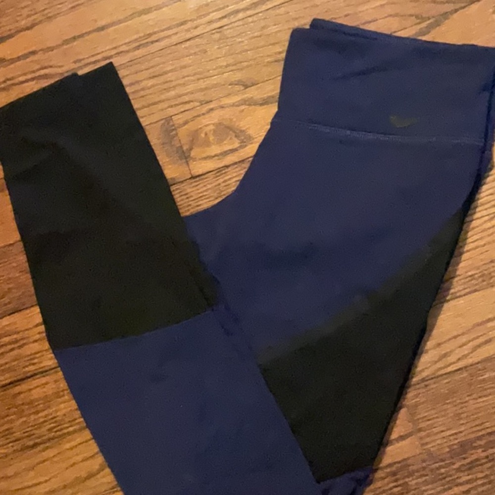 Nike dri fit leggings. Size medium